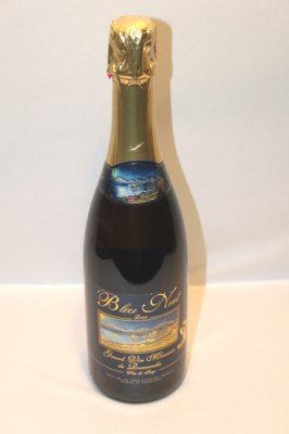 Bleu Nuit Schaumwein 100 % Muskat, sehr fruchtig, rund lieblich Romandie CH 7.5 dl Schweiz 22.90